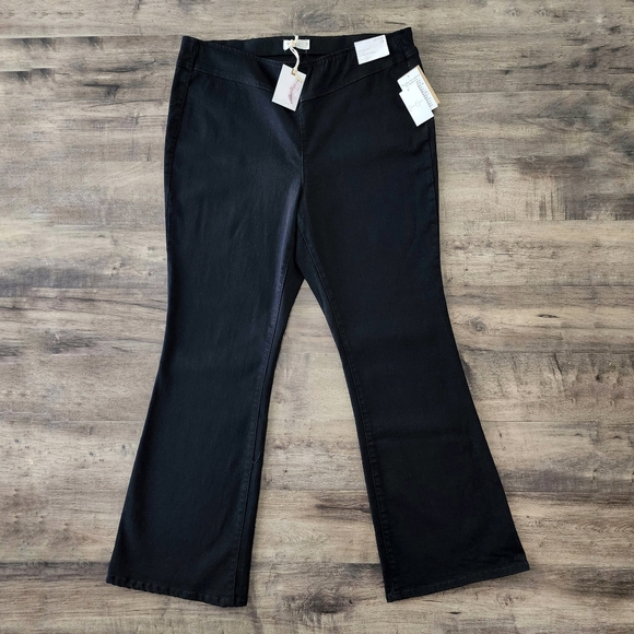 Jessica Simpson Pull On Flare Pant Black Women's Size 18W NEW - Picture 1 of 16